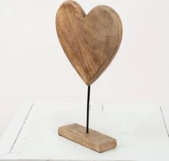 Clayre & Eef Beeld Hart 27x7x43 Cm Bruin Hout Metaal Woonaccessoires Beeld Decoratie Decoratieve Accessoires -Clayre & Eef 1200x1140 4