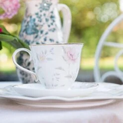 Clayre & Eef Decoratieve Schenkkan 1300 Ml Groen Keramiek Rond Bladeren Waterkan Schenkkan Vaas 13 Clayre & Eef Decoratieve Schenkkan 1300 Ml Groen Keramiek Rond Bladeren Waterkan Schenkkan Vaas -Clayre & Eef 1200x1200 13