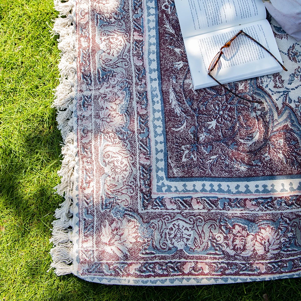 Clayre & Eef Kussenhoes 45x45 Cm Beige Groen Polyester Vierkant Bloesem Sierkussenhoes Kussen 5 Clayre & Eef Kussenhoes 45x45 Cm Beige Groen Polyester Vierkant Bloesem Sierkussenhoes Kussen - Afbeelding 3