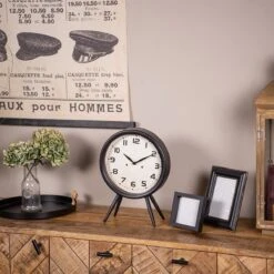 Clayre & Eef Tafelklok 24x11x32 Cm Zwart Ijzer Glas Rond Tafelklokken Binnen Staand Klokje Tafelklokje -Clayre & Eef 1200x1200 309