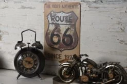 Clayre & Eef Tafelklok 15*7*25 Cm / 1*AA Bruin Metaal Rond Wekker Tafelklokken Binnen Staand Klokje Tafelklokje -Clayre & Eef 1200x800 67