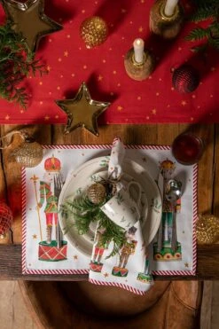 Clayre & Eef Decoratie Schaal Ster 20x19 Cm Goudkleurig Keramiek Kaarsenplateau Sleutelbakje Sieradenbakje -Clayre & Eef 800x1200