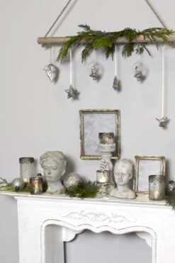 Clayre & Eef Kandelaar 12x10x27 Cm Grijs Steen Hand Kaarsenstandaard Kaarsenhouder -Clayre & Eef 800x1200 30