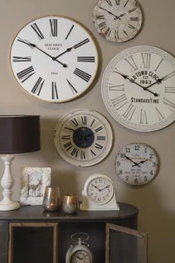 Clayre & Eef Wandklok Ø 30 Cm Beige Geel MDF Rond Chocolate Muurklok Hangklok Keukenklok -Clayre & Eef 800x1200 86