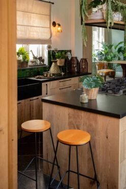 Clayre & Eef Staande Spiegel 20x47 Cm Goudkleurig Metaal Glas Rond Tafel Spiegel Decoratie Spiegel -Clayre & Eef 801x1200 149