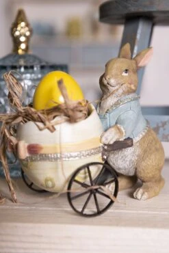 Clayre & Eef Beeld Konijn 16x9x14 Cm Bruin Beige Kunststof Woonaccessoires Beeld Decoratie Paashaas -Clayre & Eef 801x1200 175