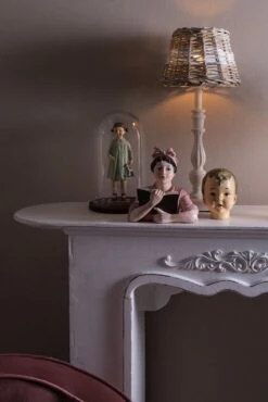 Clayre & Eef Beeld Vrouw 16x11x19 Cm Beige Roze Kunststof Woonaccessoires Beeld Decoratie Decoratieve Accessoires -Clayre & Eef 801x1200 35