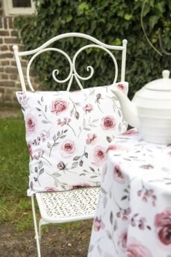 Clayre & Eef Kussenhoes 40x40 Cm Wit Roze Katoen Vierkant Rozen Sierkussenhoes Kussen Hoes -Clayre & Eef 801x1200 90